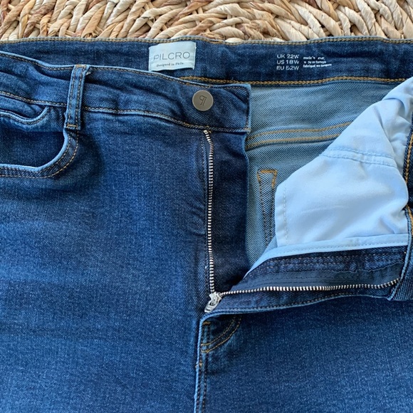 Anthro Pilcro Annie High-Rise Straight-Leg Jean - Picture 11 of 14